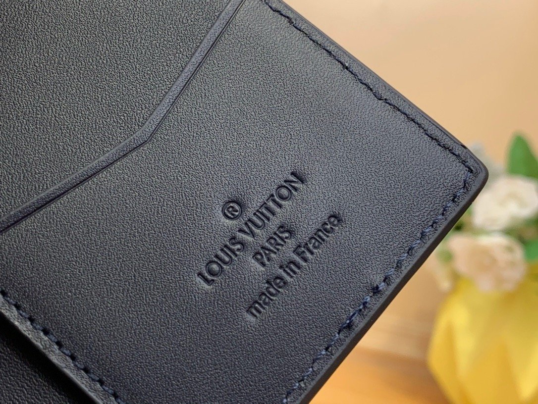 LV aerogram leather grainy mocha wallet