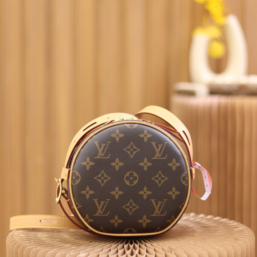 Louis Vuitton Boite clnaype au souplle m45149 17*16*7cm