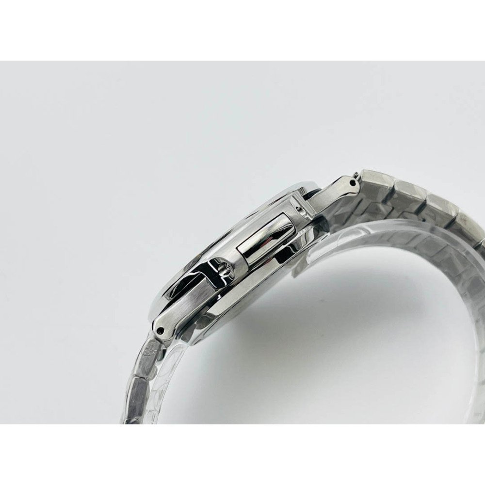 Patek Philippe Nautilus watch