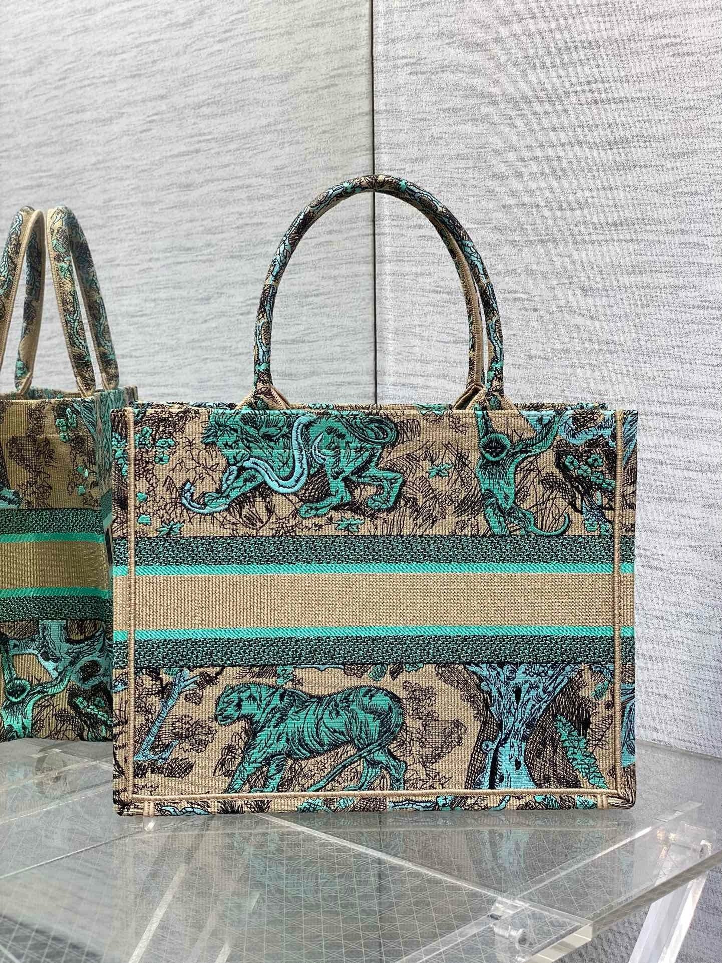 Tote tiger embroidery latest earth blue color