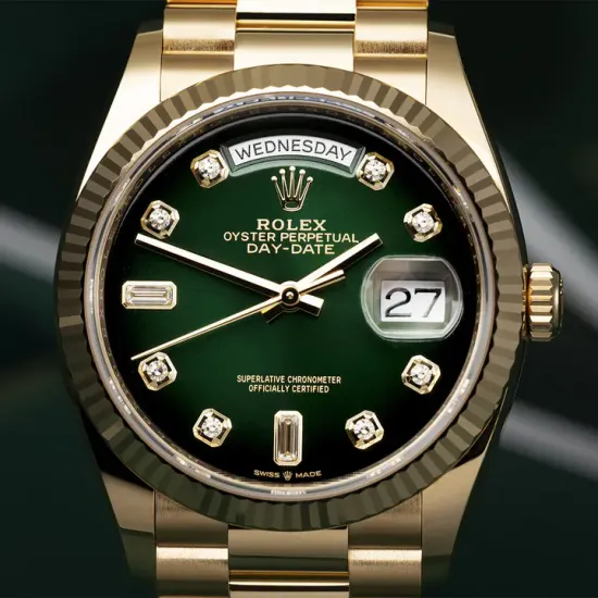 ROLEX Day-Date 40mm Green Ombre Diamond Dial Yellow Gold President Automatic Men's Watch 128238