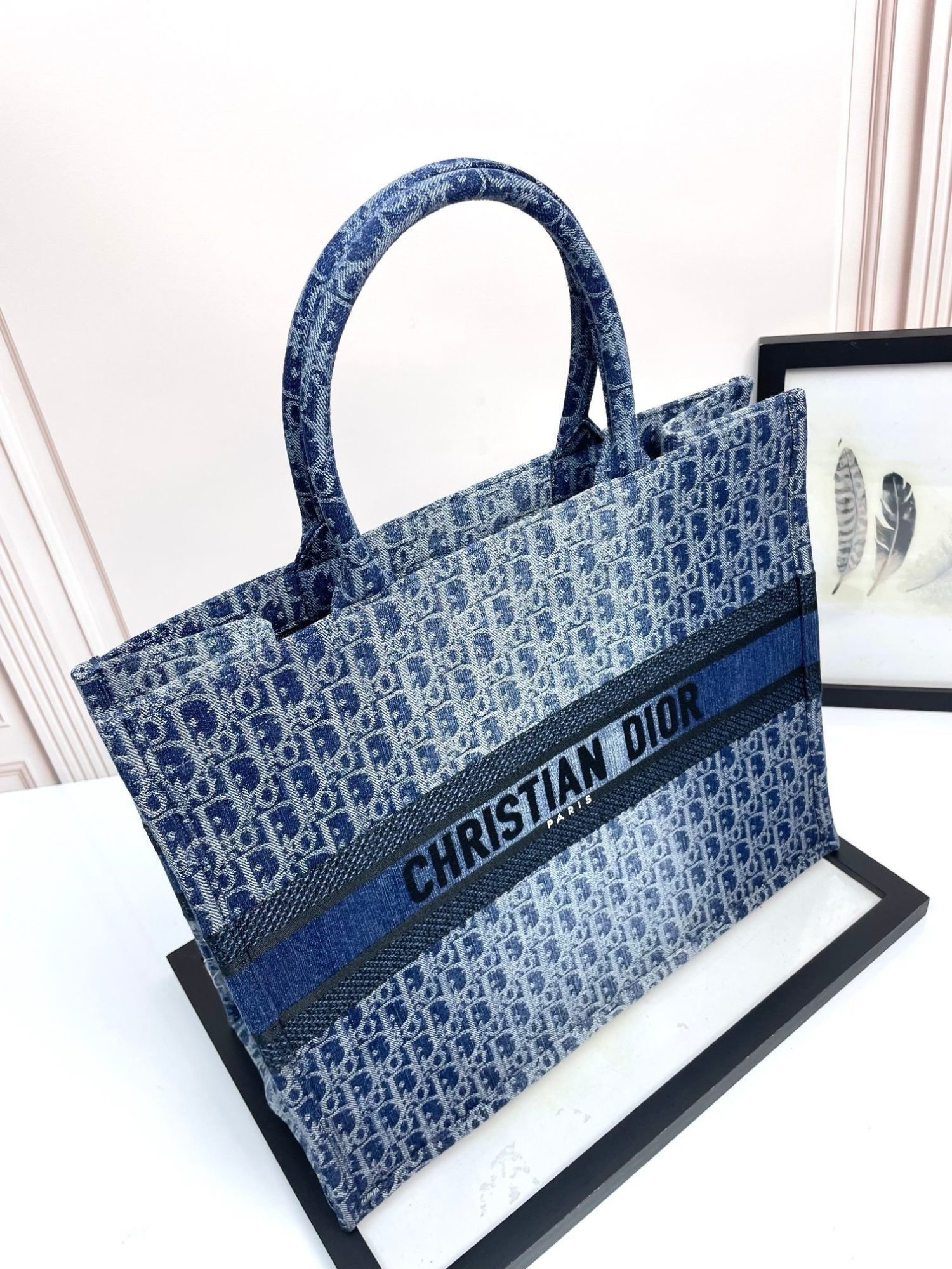 𝐃𝐢𝐨𝐫 𝐁𝐨𝐨𝐤 𝐓𝐨𝐭𝐞 Tote Jeans D D6688