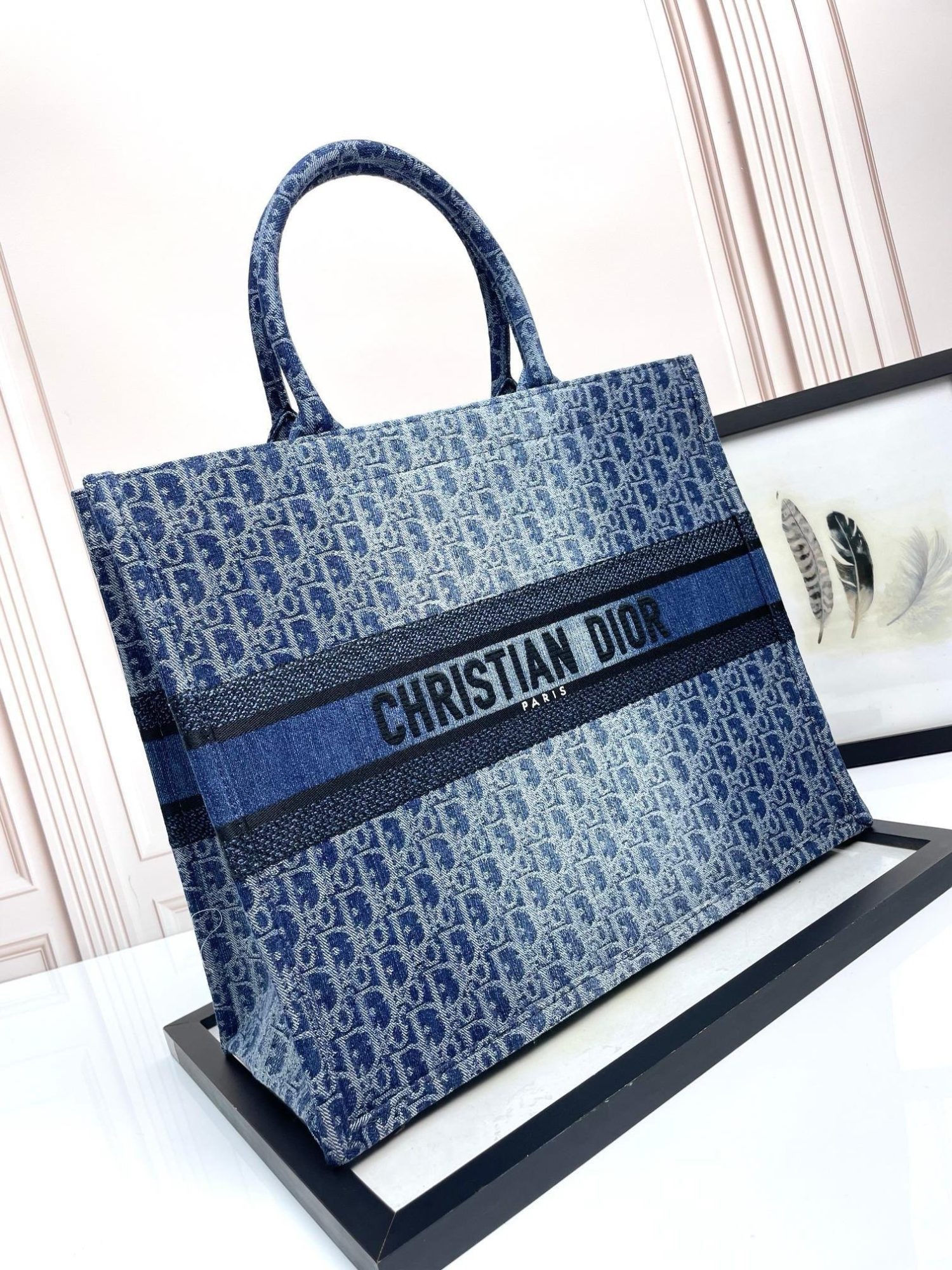 𝐃𝐢𝐨𝐫 𝐁𝐨𝐨𝐤 𝐓𝐨𝐭𝐞 Tote Jeans D D6688