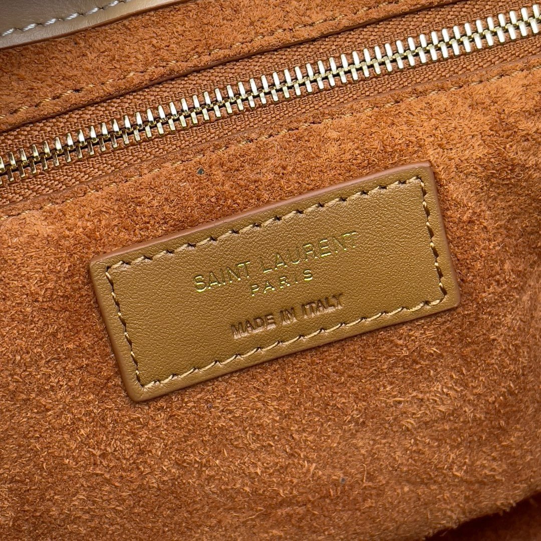 【𝑳𝑬 𝟓 𝑨 𝟕】𝙍𝙤𝙨𝙚 same style smooth plain leather 𝙃𝙊𝘽𝙊 handbag Plain leather Tabby Gold/Apricot 𝟔𝟓𝟕𝟐𝟐𝟖