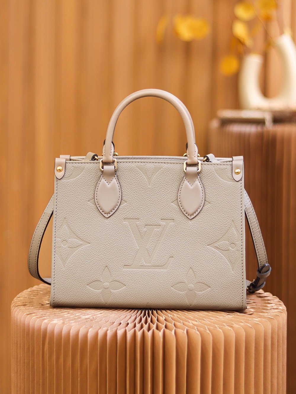 Louis Vuitton ONTHEGO small size m45660 25*19*11.5cm