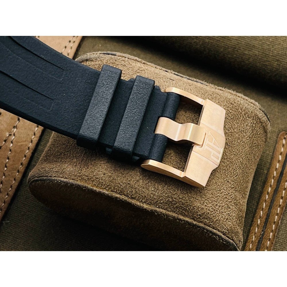 Audemars Piguet watch diameter 44 mm