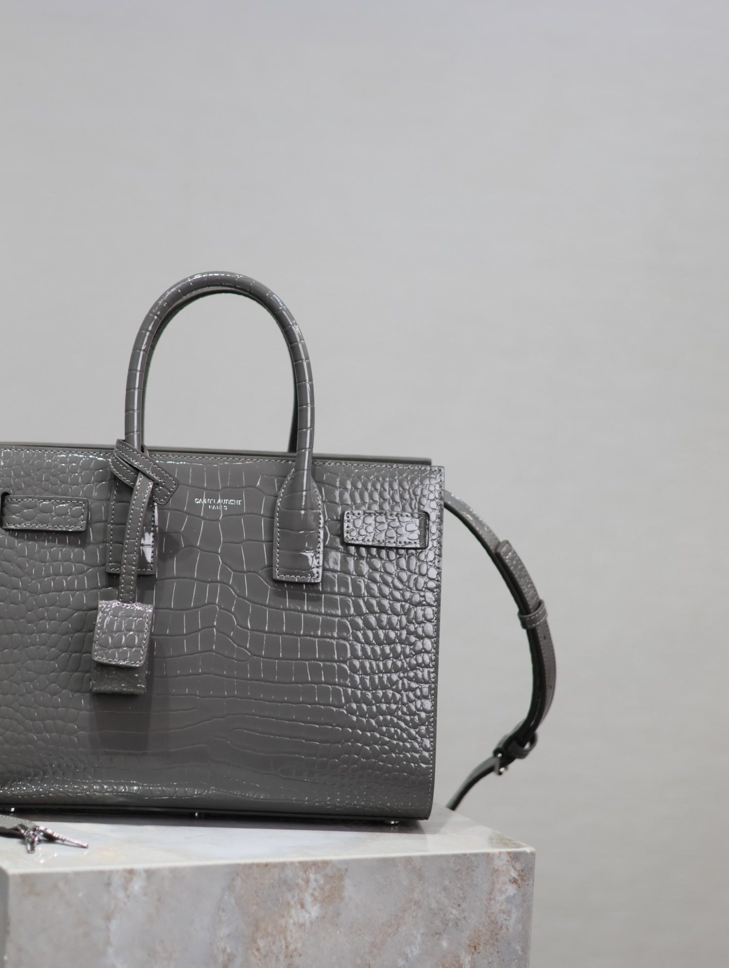 SAC DE JOUR Classic Accordion Bag Grey