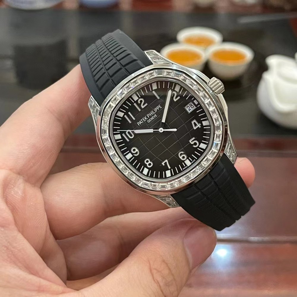 Patek Philippe Aquanaut 5167/300G Aquanaut White Gold Factory Diamonds