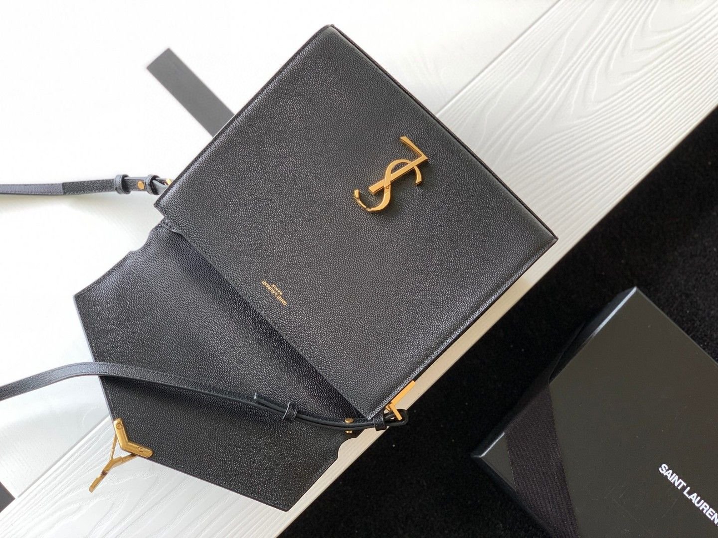 Cassandra Medium Grain-Pressed Leather Tote Bag