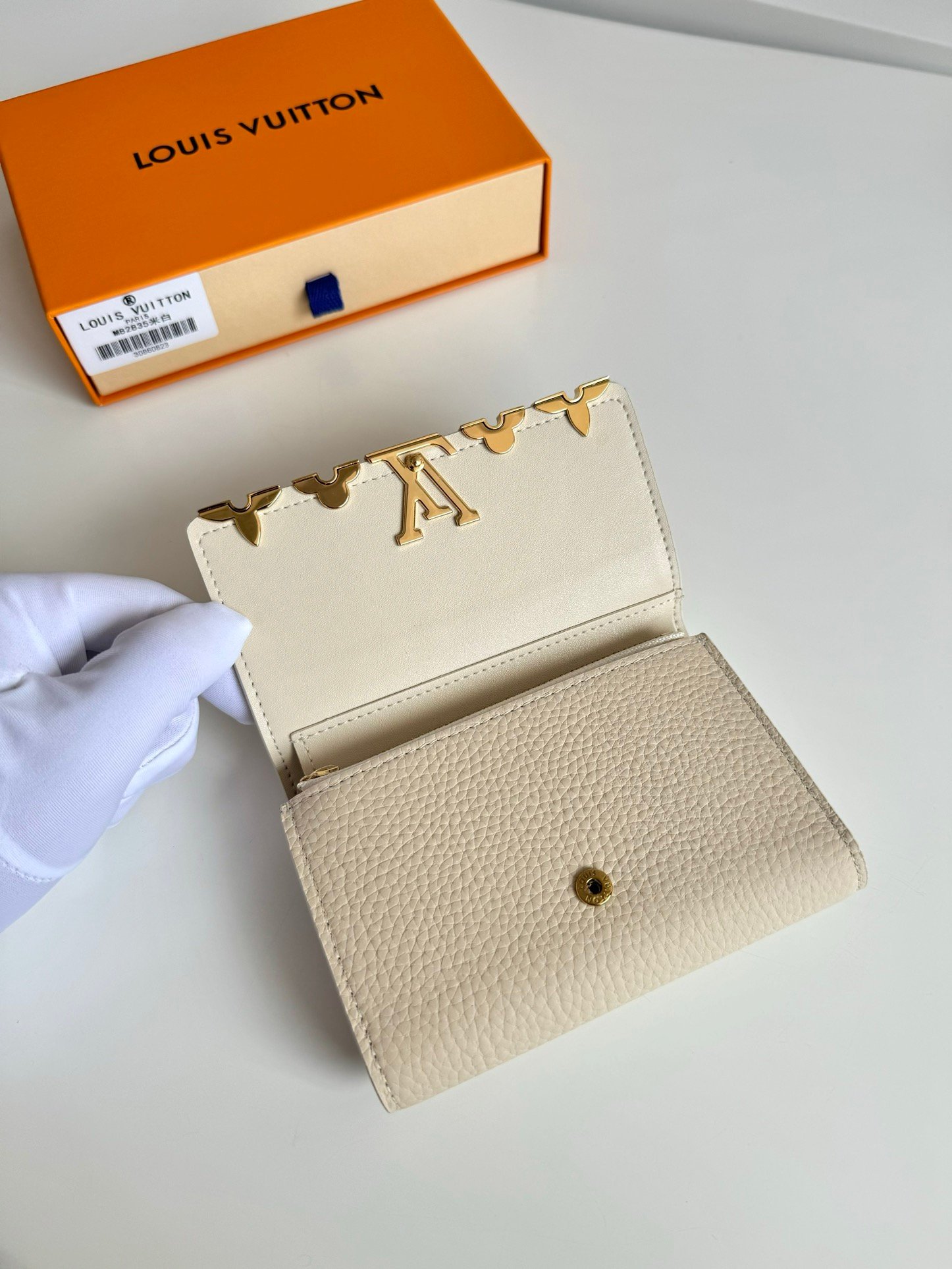 LV portefeuille capsine compact wallet wallet card holder