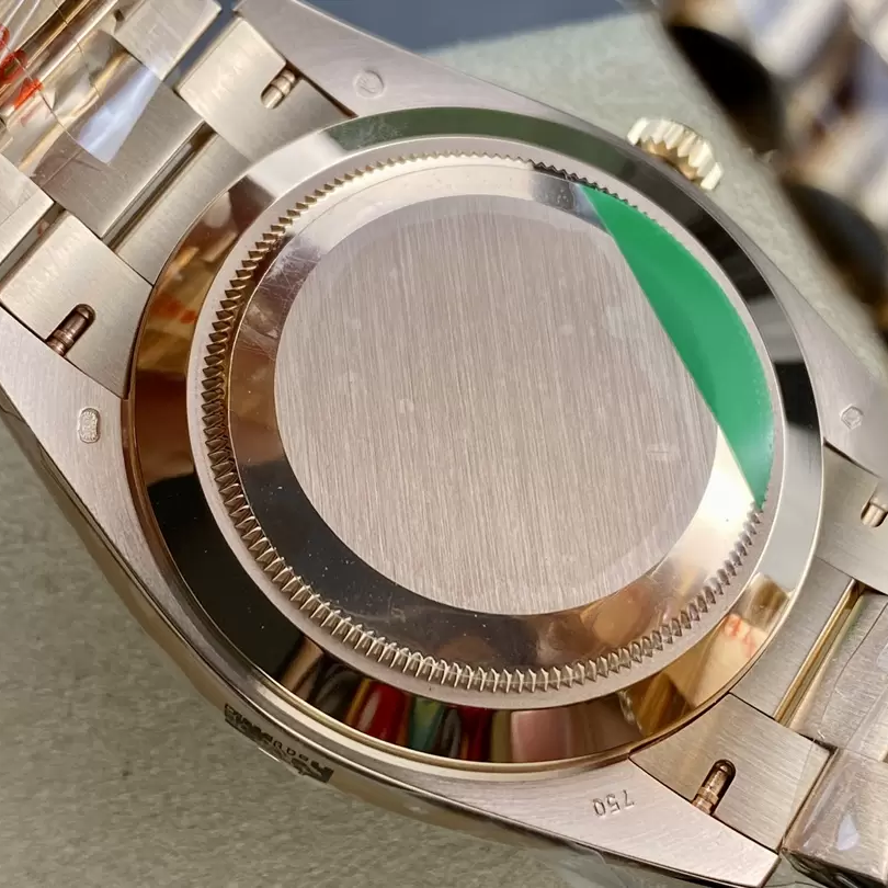 Rolex Oyster Perpetual DAY-DATE President 40mm 128235-0037