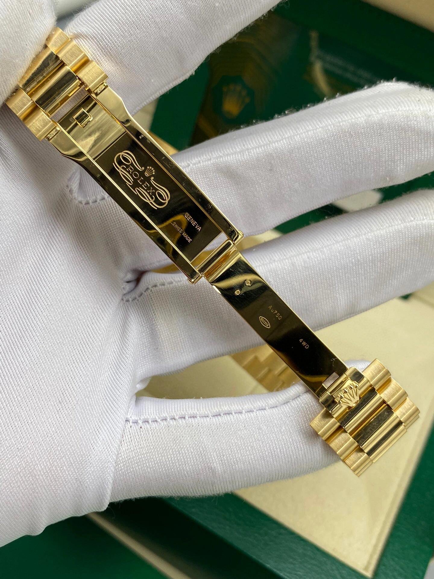 Rolex Brilliant Star Day-Date Full Gold 901688