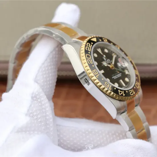 GMT-Master 2 Black Bezel Multicolor Selection 40mm