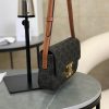 𝗖𝗘𝗟𝗜𝗡𝗘 | Arc de Triomphe underarm bag black 𝟮𝟬*𝟭𝟬*𝟰𝒄𝒎