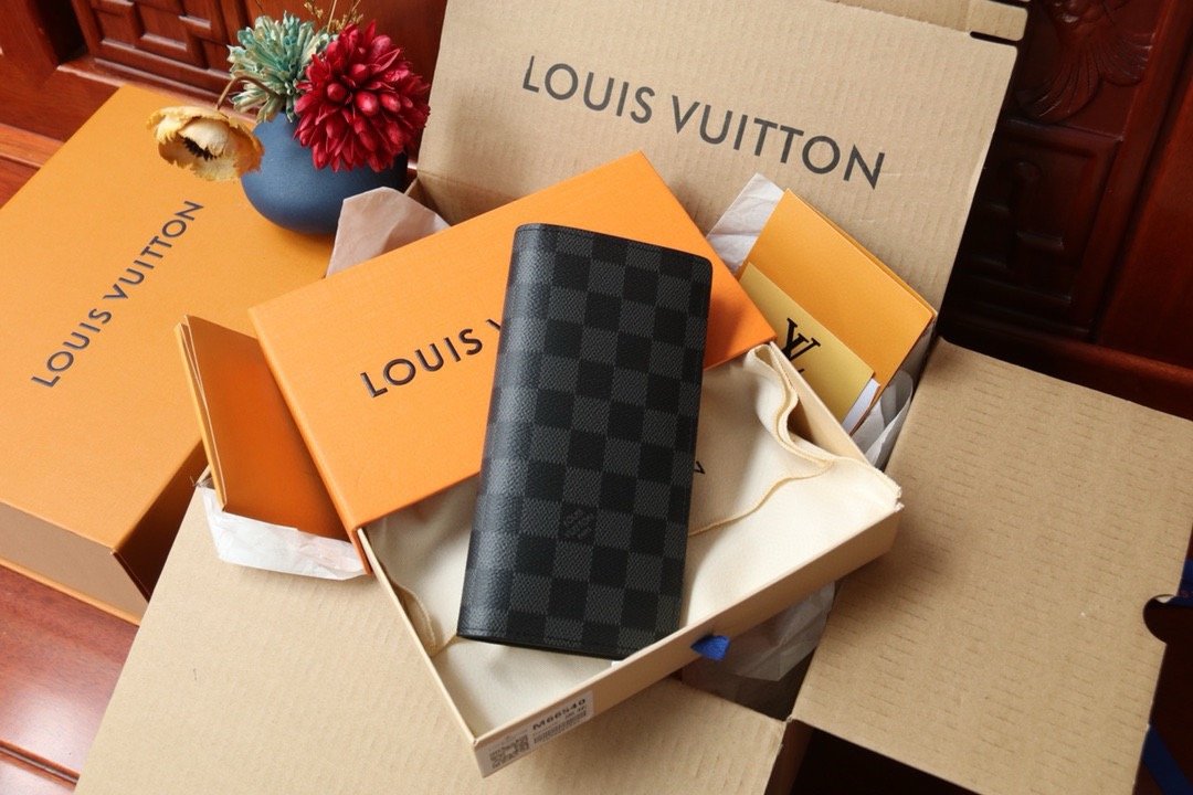 LV brazza wallet monogram canvas