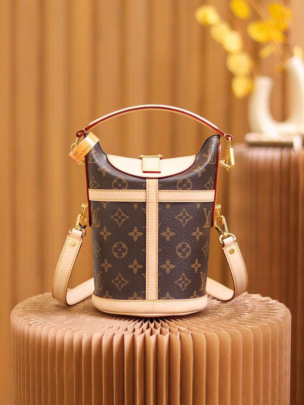 Louis Vuitton duffle 薯条包m43587 22*23*14cm