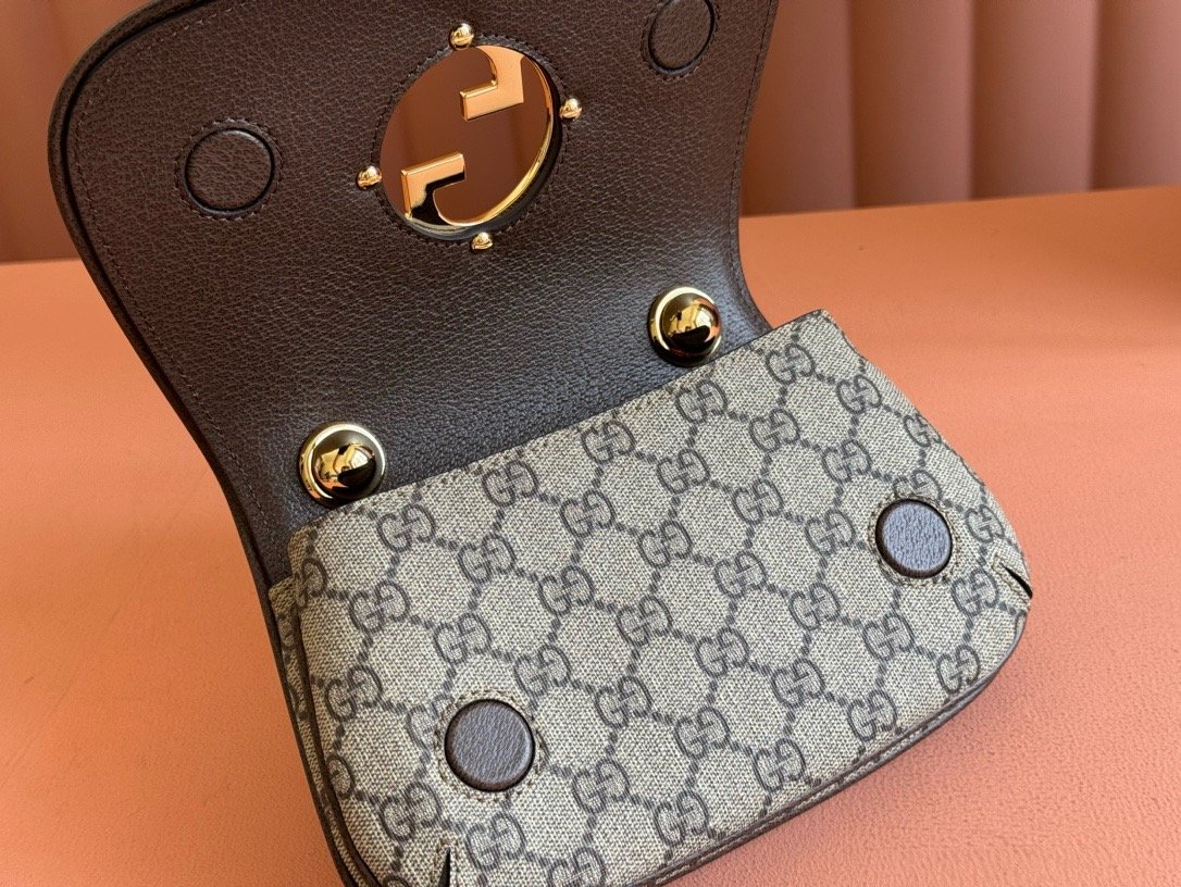Gucci New Fashion Collection Light Brown Leather Mini Bag 724645