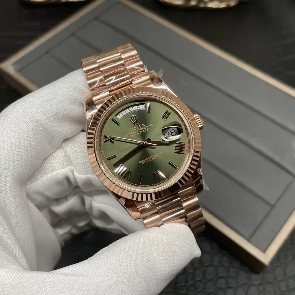 Rolex Day-Date 228235 Rose Gold Green Roman Dial President Bracelet Swiss 3255 Movement