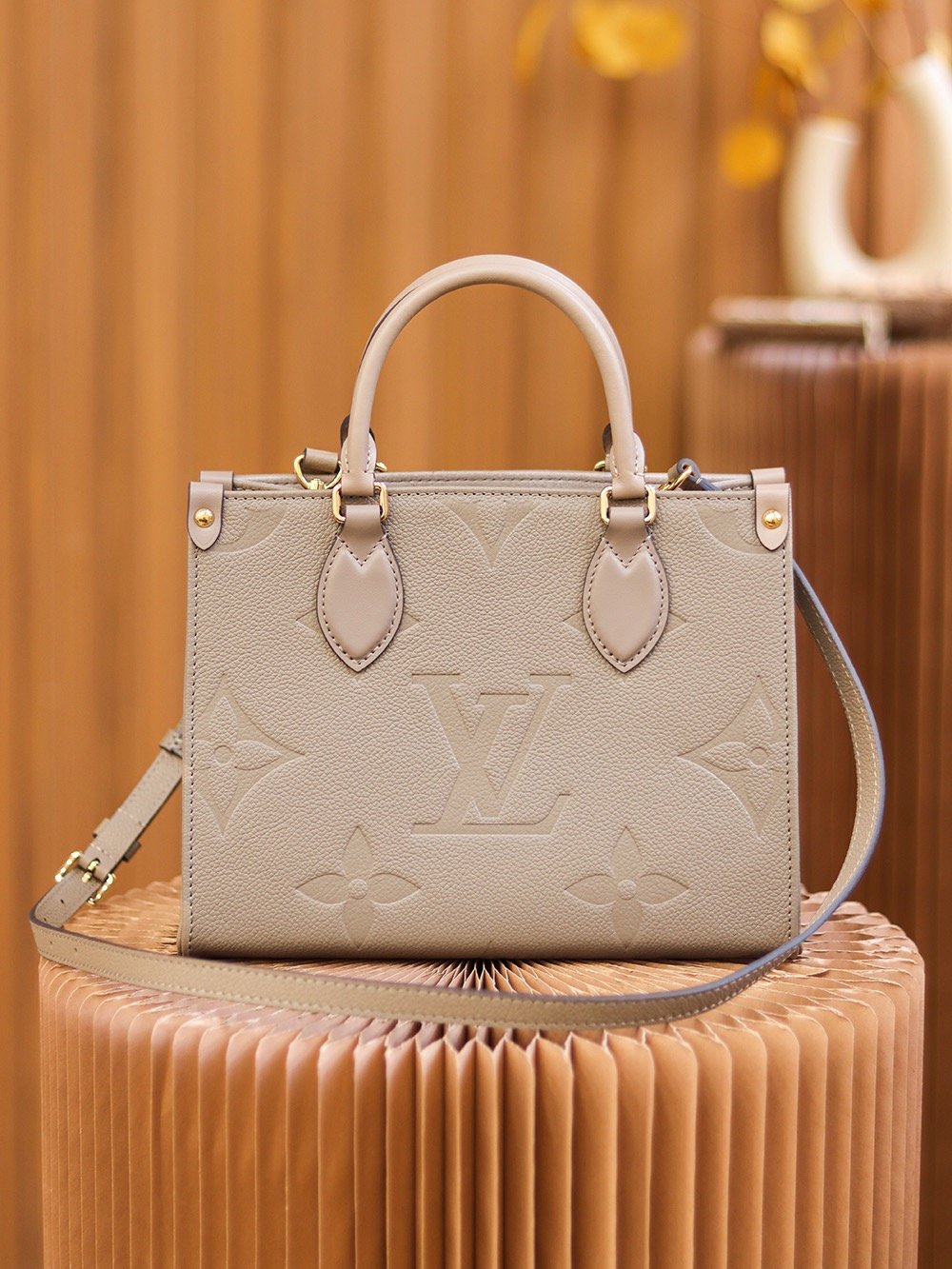Louis Vuitton ONTHEGO small size m45660 25*19*11.5cm