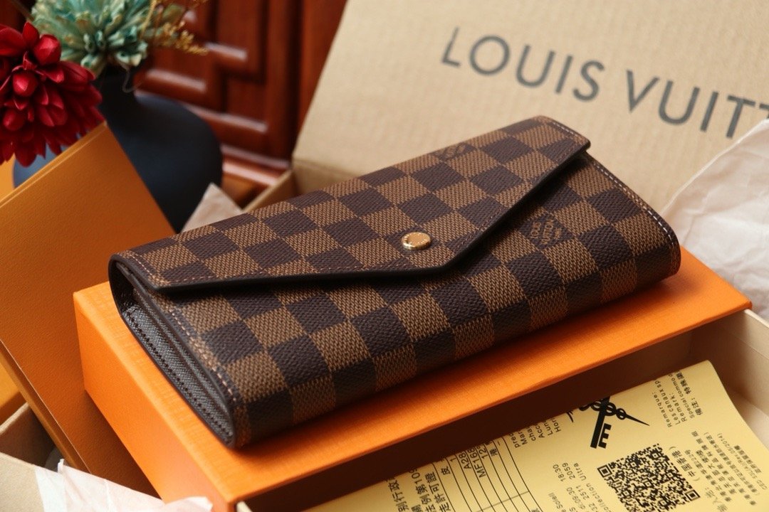 LV sarah flap long wallet