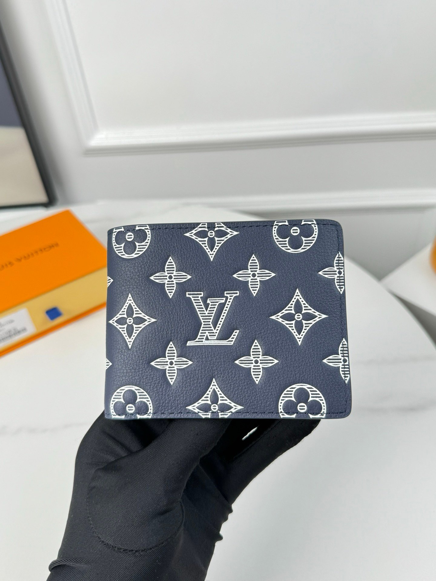 LV multiple wallet wallet card holder
