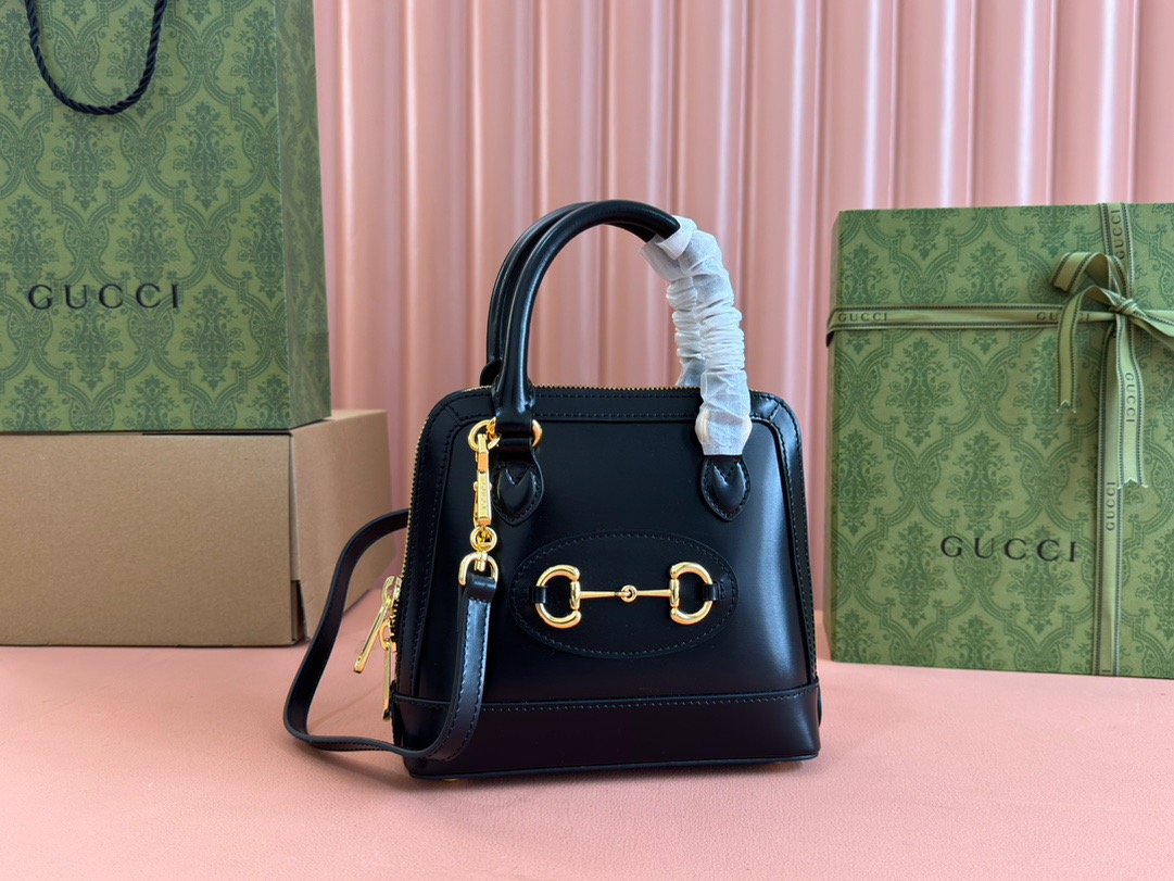 GG1955 small handbag with horse hold deduction type 621220W600