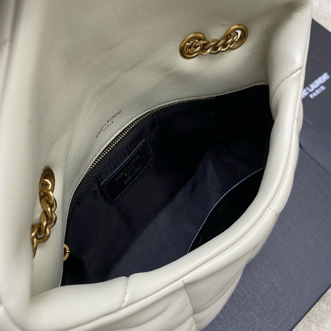 𝙇𝙤𝙪𝙇𝙤𝙪 𝙥𝙪𝙛𝙛𝙚𝙧～LOULOU PUFFER New Mini Double Chain Quilted Lambskin Bag Milk White Lambskin/Antique Gold 759337