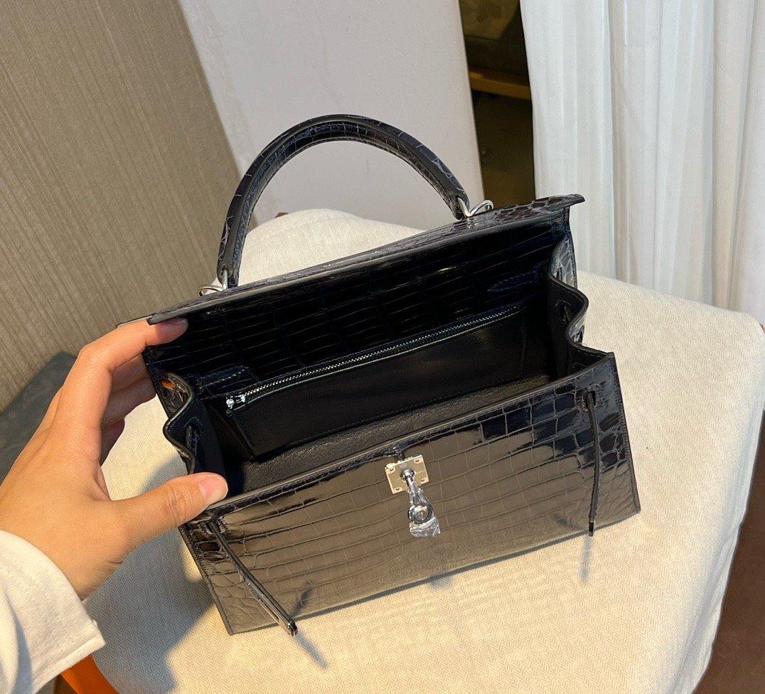 KL25 Midnight Blue High Gloss Silver Buckle Hermès Handbag