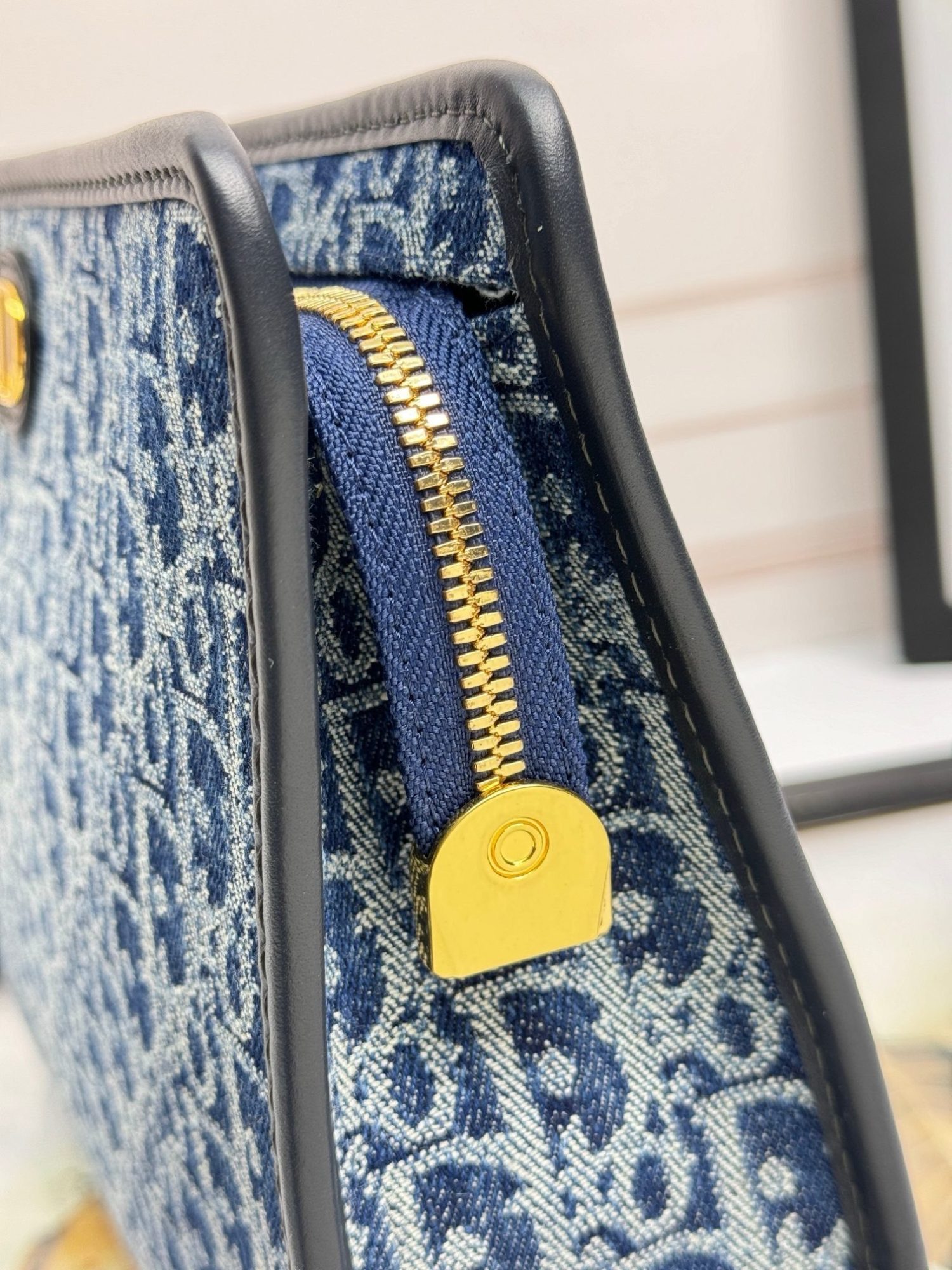 𝐃𝐢𝐨𝐫 𝐌𝐎𝐍𝐓𝐀𝐈𝐆𝐍𝐄 Clutch 30 Montaigne Denim D Lanbu D6313