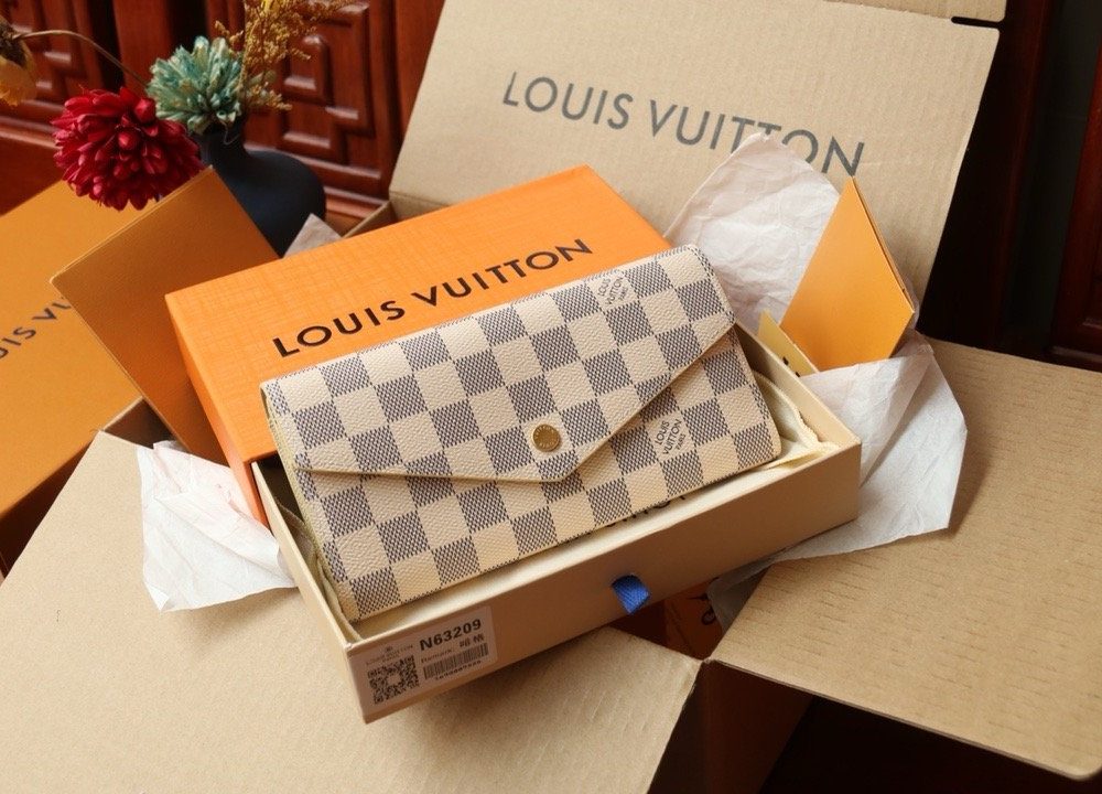LV brazza wallet monogram canvas 19*3.5*10cm