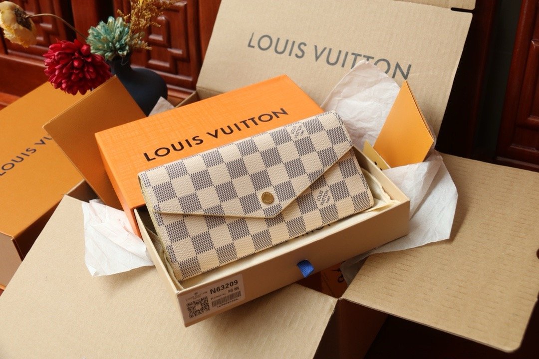 LV brazza wallet monogram canvas 19*3.5*10cm