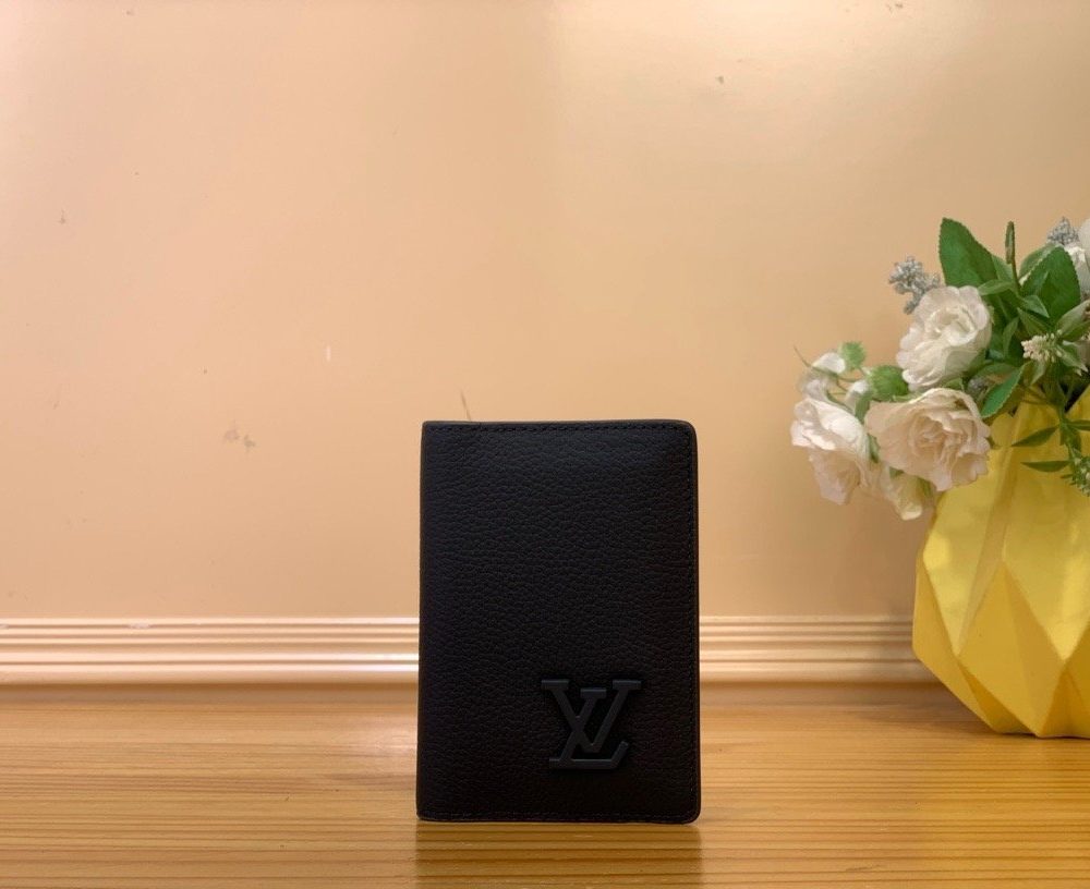 LV aerogram leather grainy mocha wallet