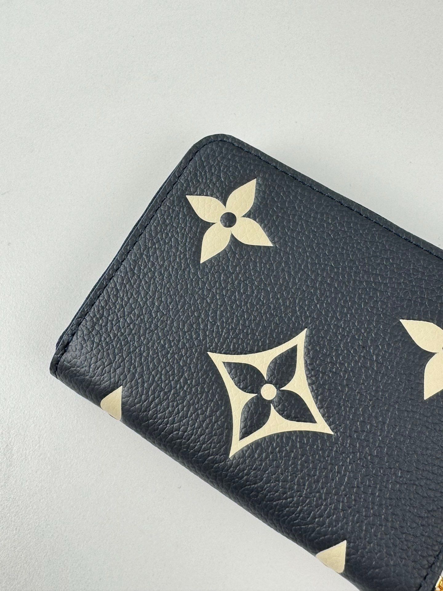 LV zippy coin purse