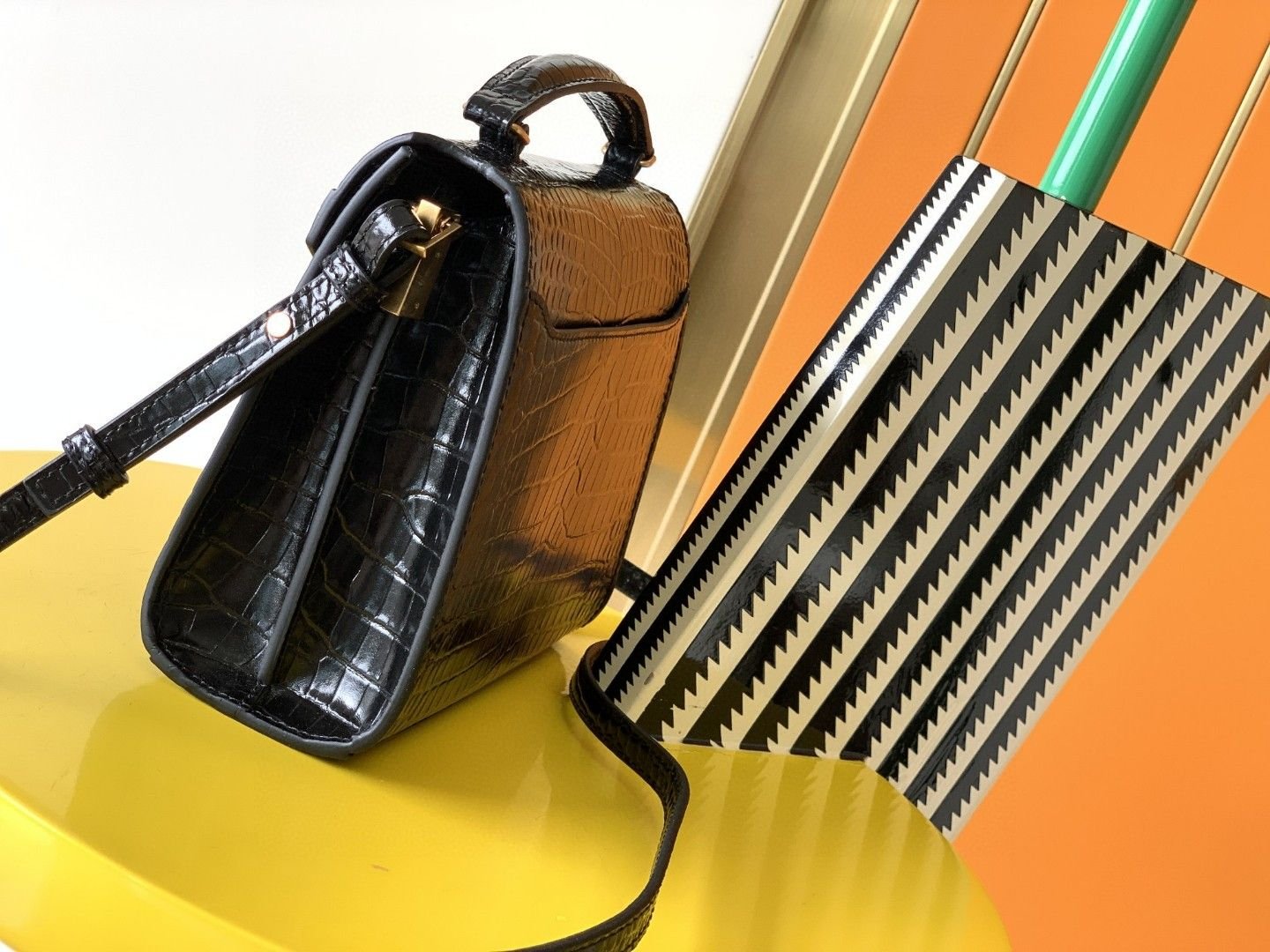 Cassandera Leather Handbag