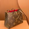 Louis Vuitton onthego handbag in monogram giant canvas m44576