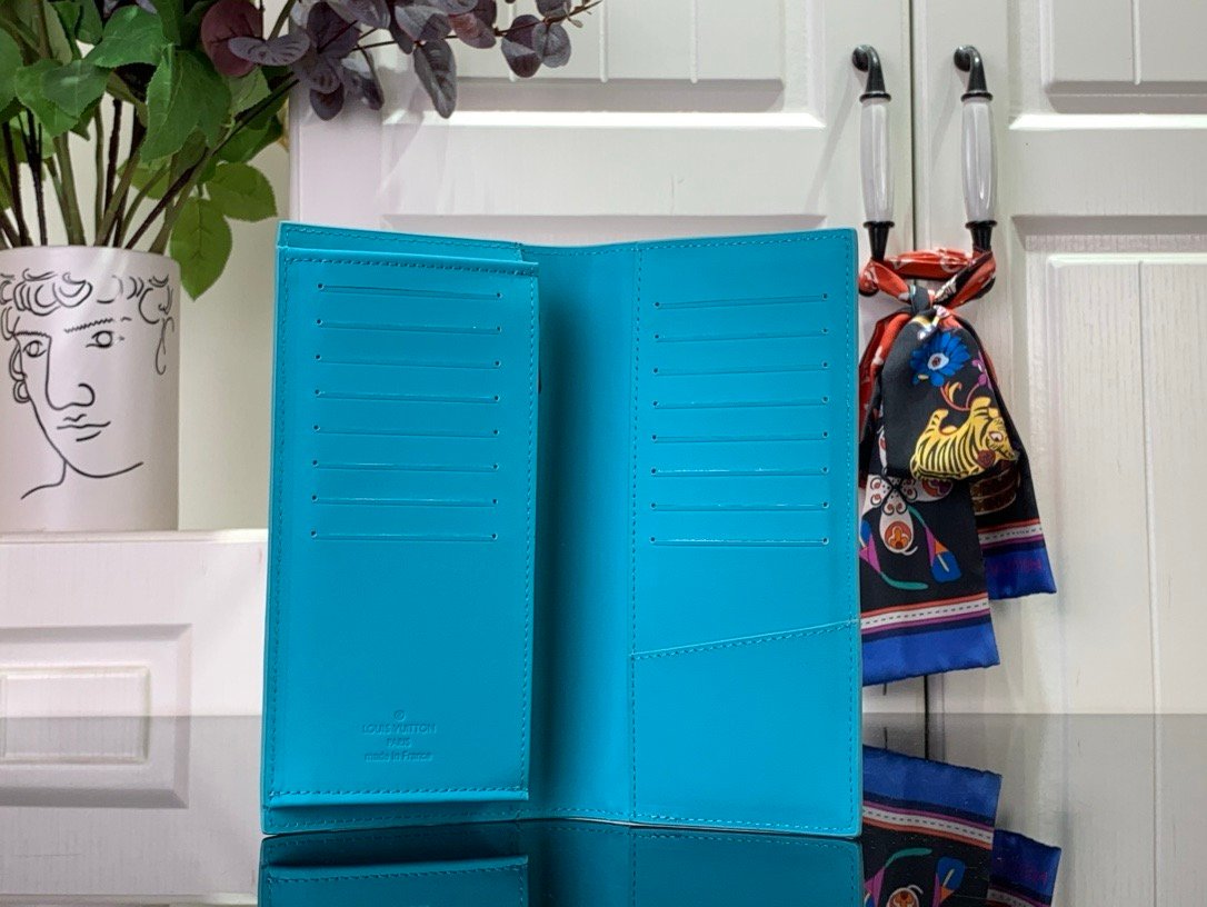 LV [brazza suit clip wallet] light blue (embossed)