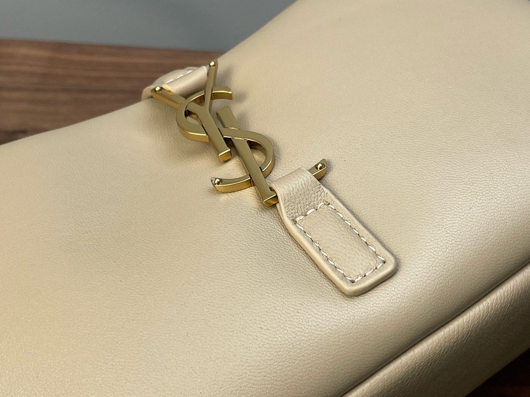 【𝑳𝑬 𝟓 𝑨 𝟕】𝙍𝙤𝙨𝙚 same style smooth plain leather 𝙃𝙊𝘽𝙊 handbag Plain leather Apricot Sheep Gold 𝟔𝟓𝟕𝟐𝟐𝟖