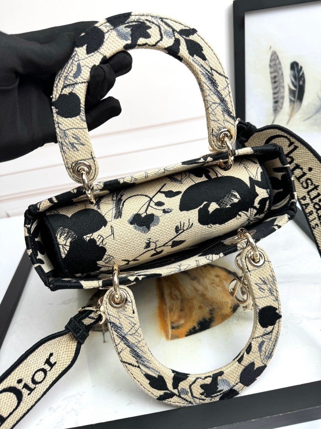 𝐃𝐢𝐨𝐫 𝐃-𝐋𝐈𝐓𝐄 handbag Black peony five-grid embroidery