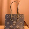 Louis Vuitton onthego handbag in monogram giant canvas m44576