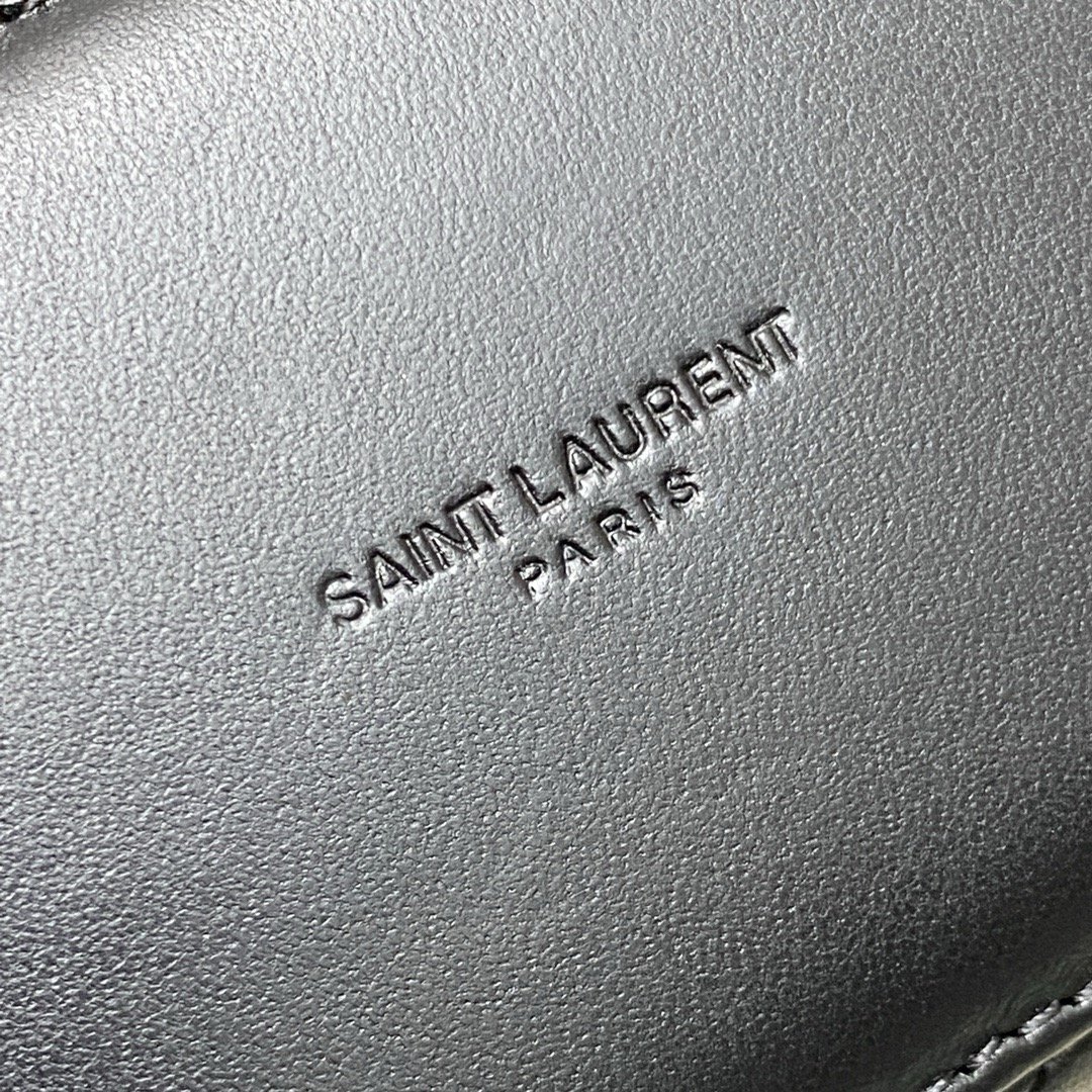 Hot sale 𝙈𝙞𝙣𝙞 sheepskin shoulder strap clutch cosmetic bag 766731