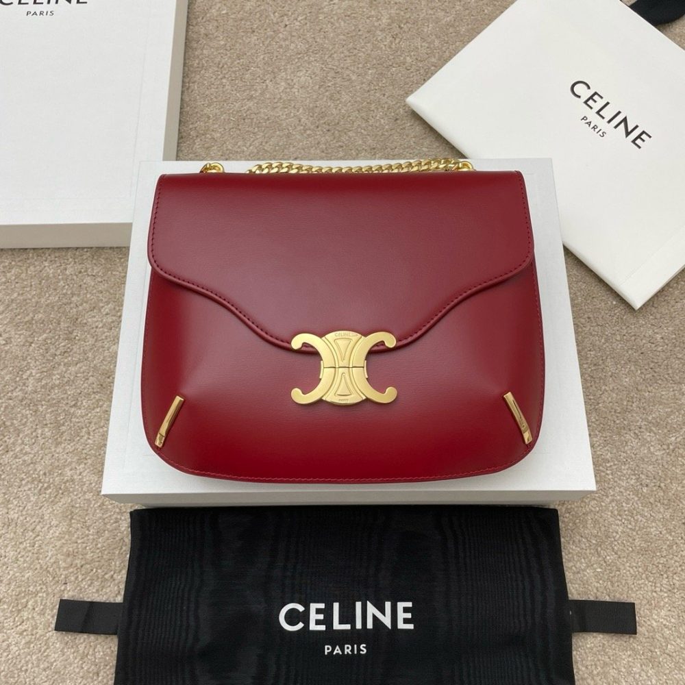 BESACE TRIOMPHE shiny cowhide leather chain bag 24.5*17*4