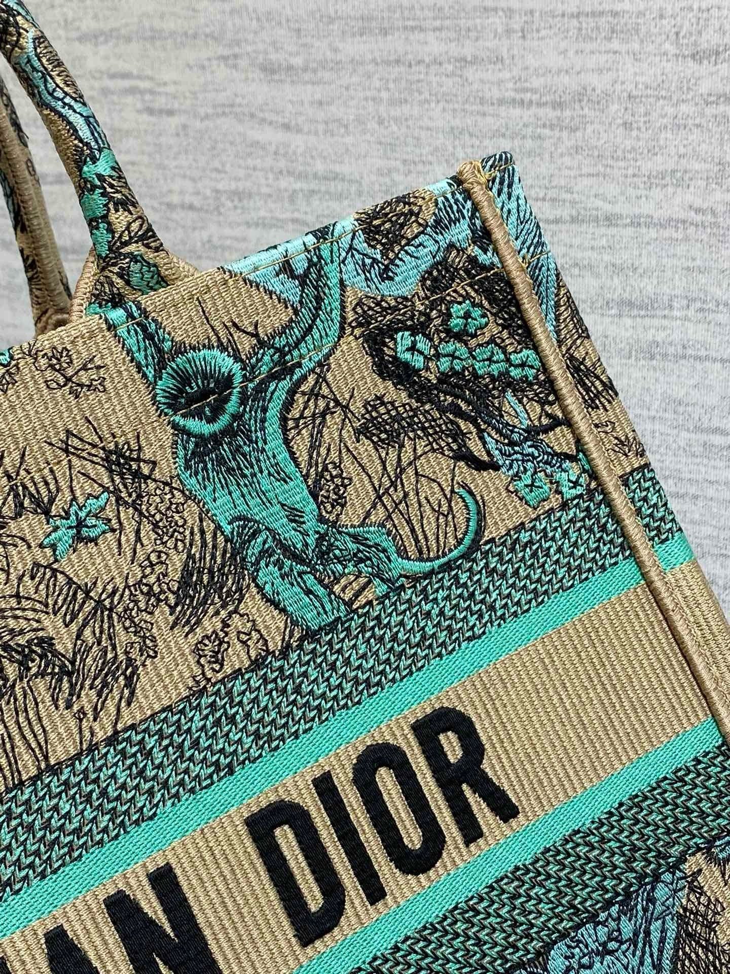 Tote tiger embroidery latest earth blue color