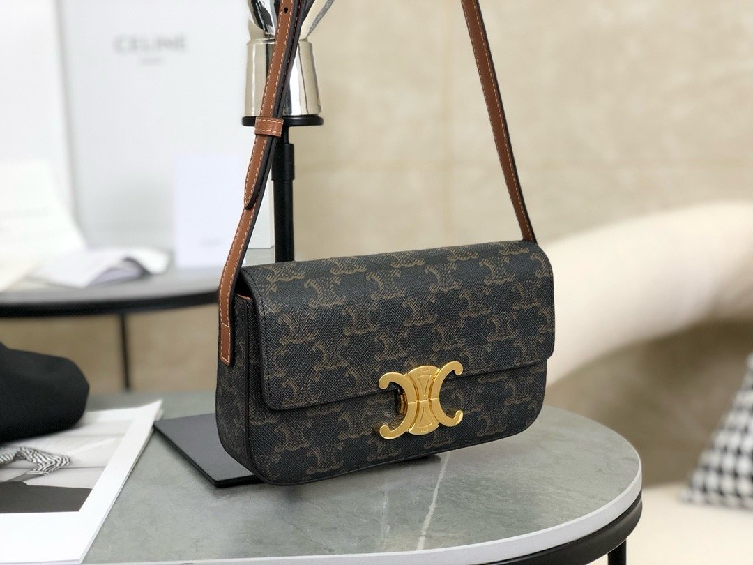 𝗖𝗘𝗟𝗜𝗡𝗘 | Arc de Triomphe underarm bag black 𝟮𝟬*𝟭𝟬*𝟰𝒄𝒎