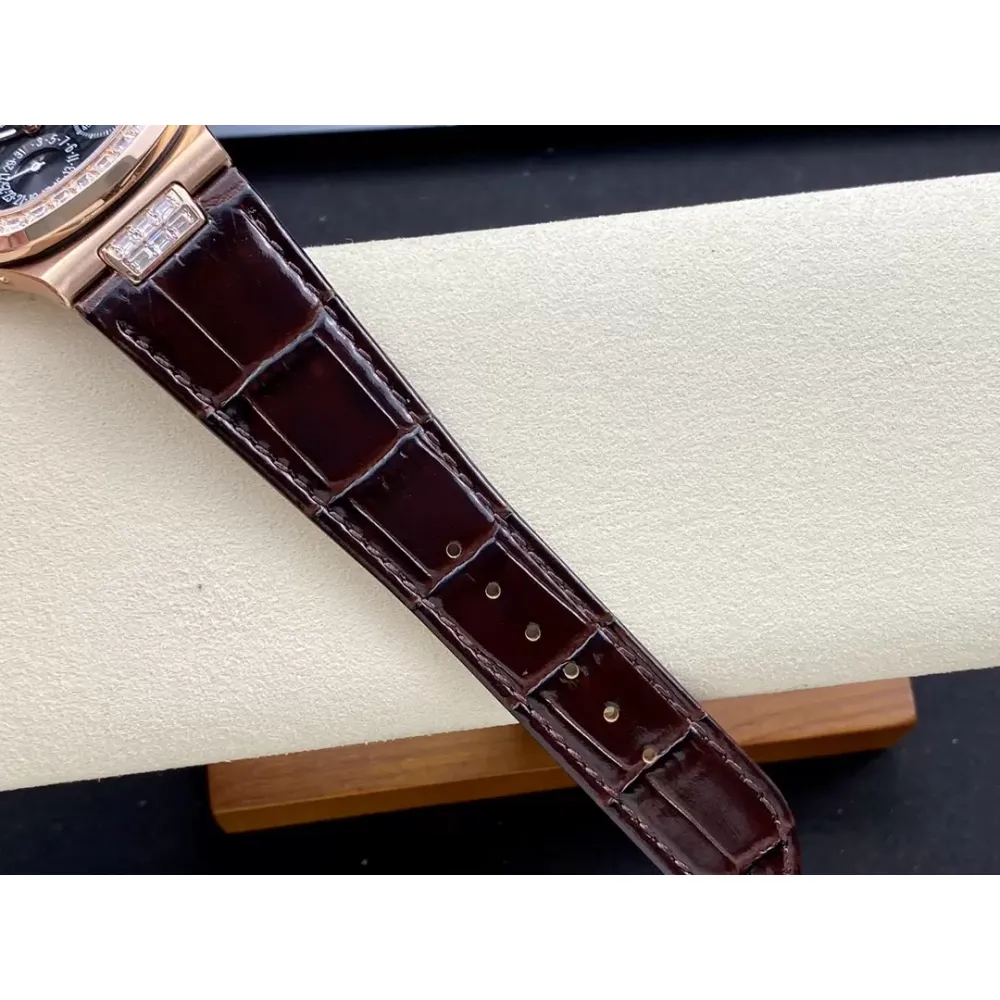 GR Factory PATEK PHILIPPE Patek Philippe Sports Elegant Series 5724 Watch (Nautilus)