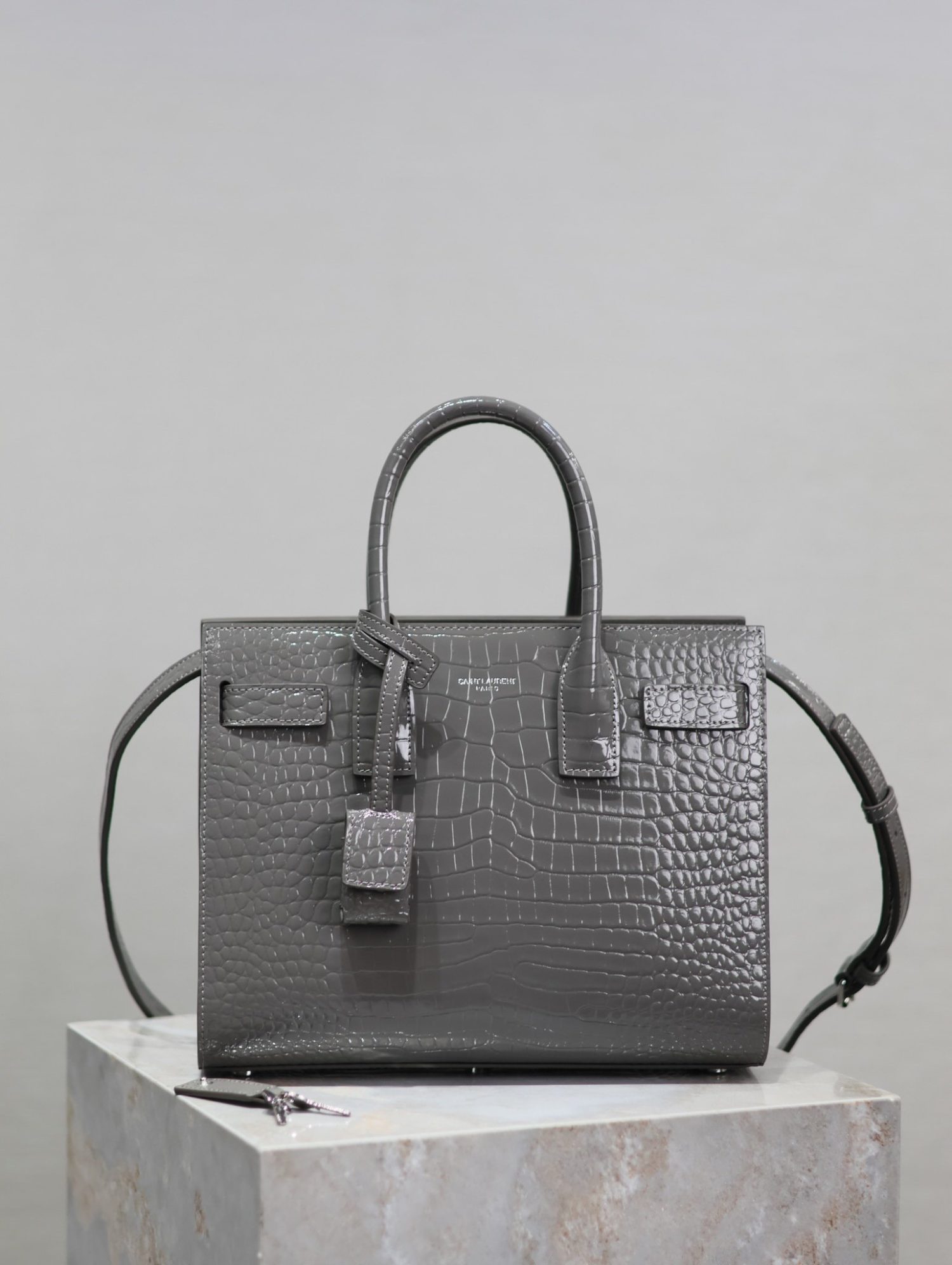 SAC DE JOUR Classic Accordion Bag Grey