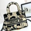𝐃𝐢𝐨𝐫 𝐃-𝐋𝐈𝐓𝐄 handbag Black peony five-grid embroidery
