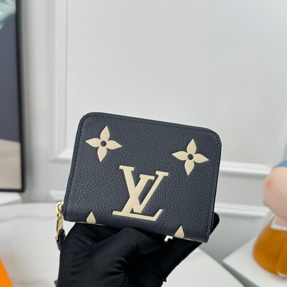 LV zippy coin purse