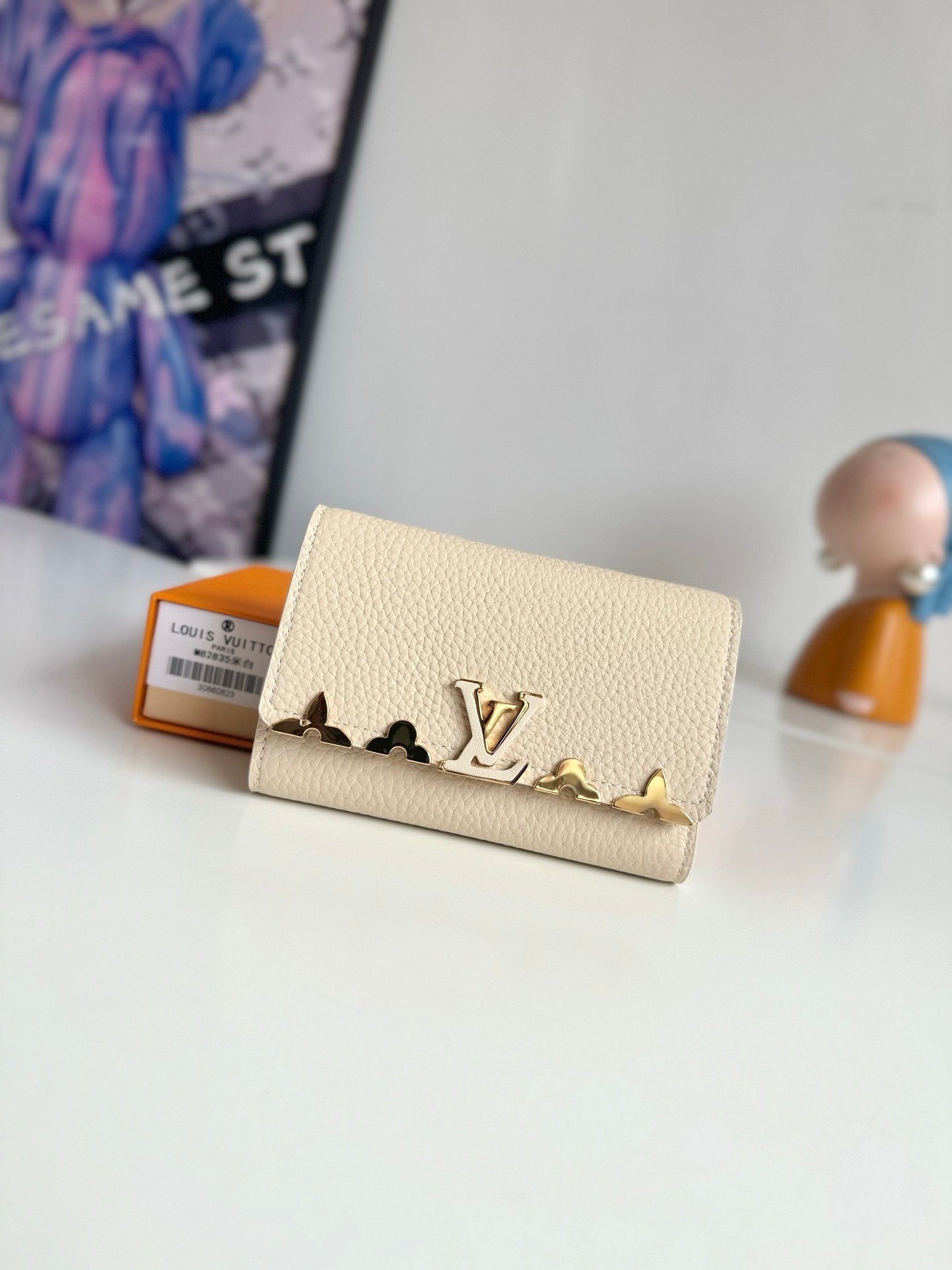 LV portefeuille capsine compact wallet wallet card holder