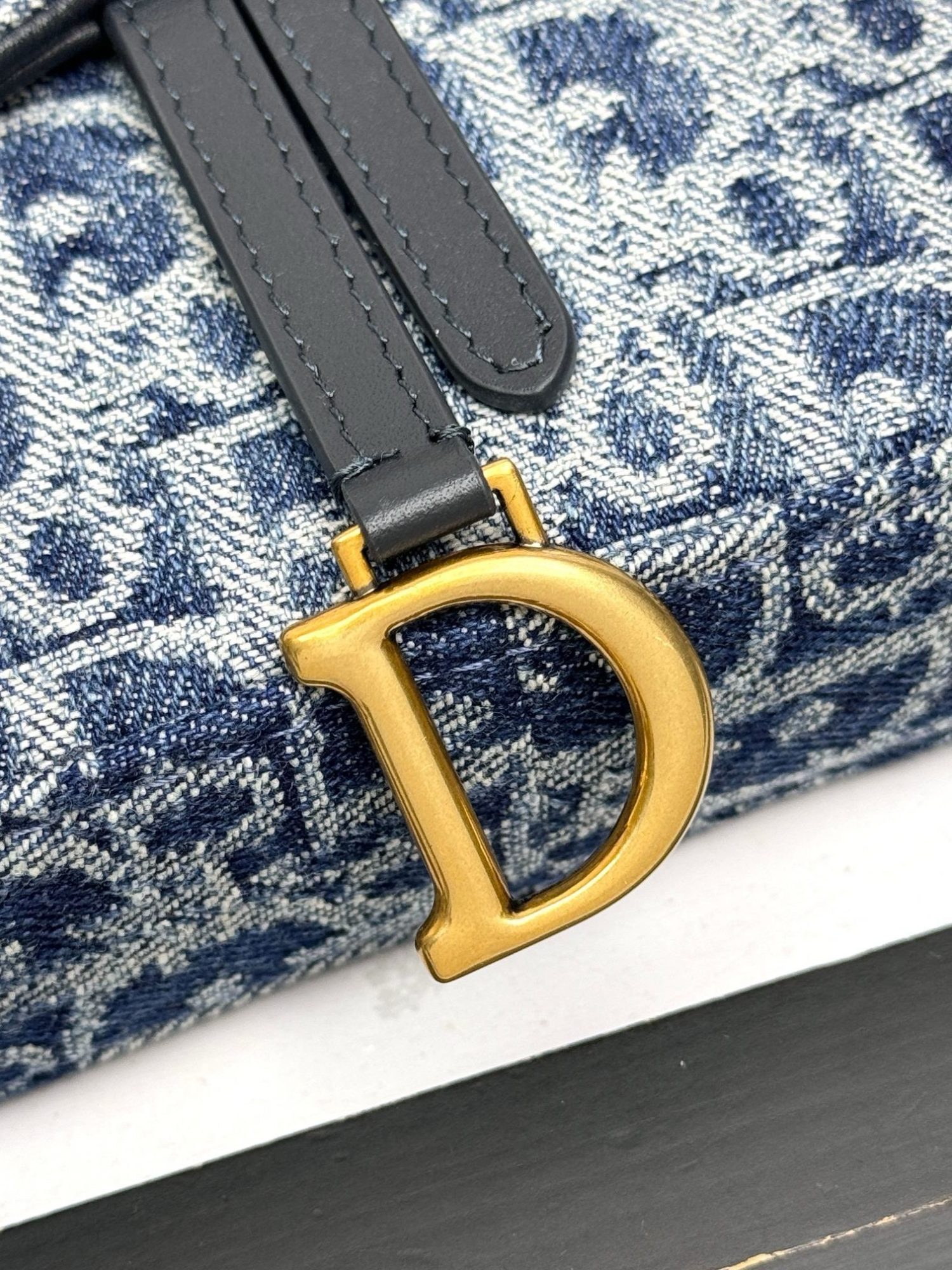𝐃𝐢𝐨𝐫 Saddle chain handbag denim D fabric D6302