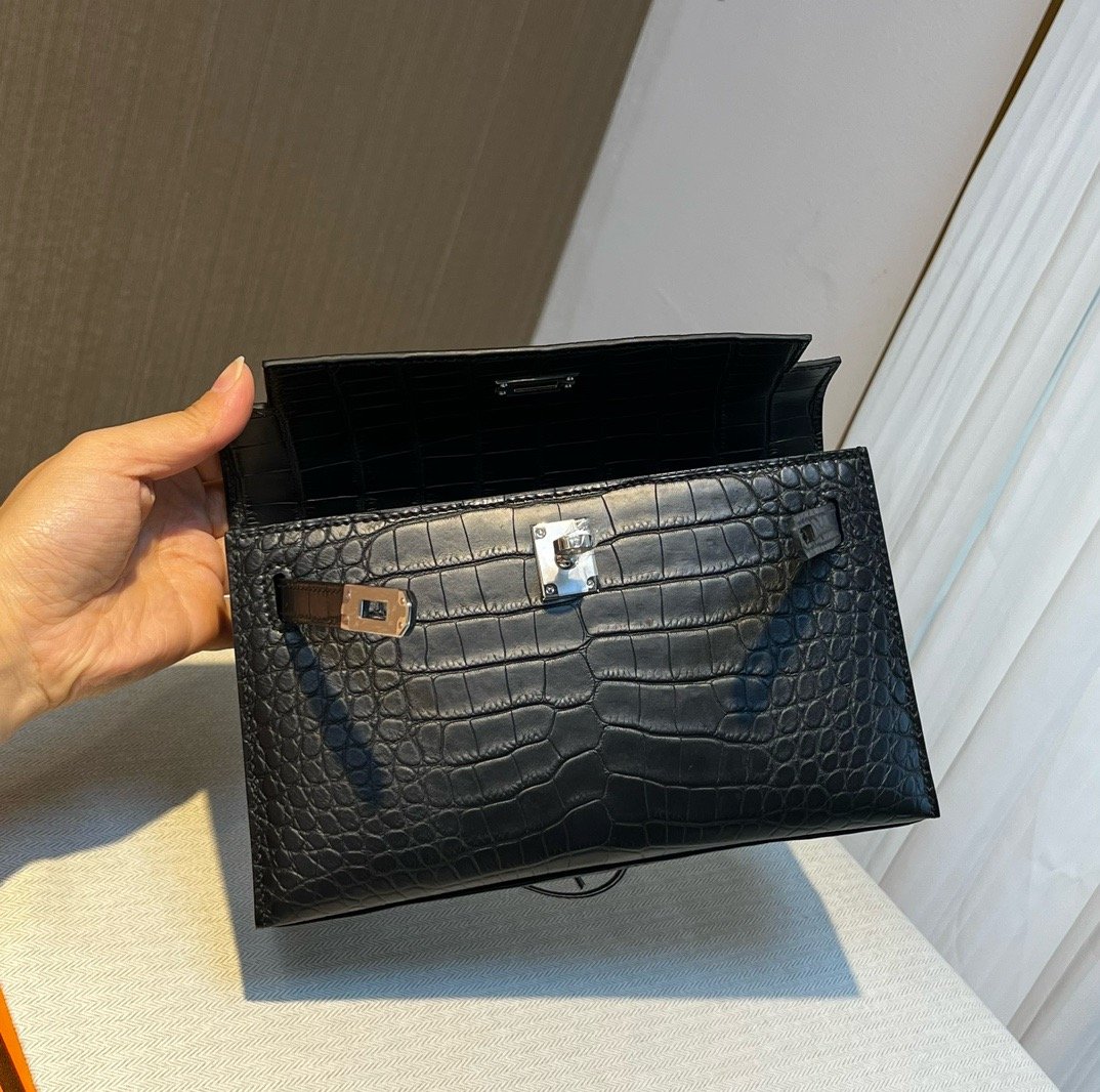 mini matte black silver Hermès handbag